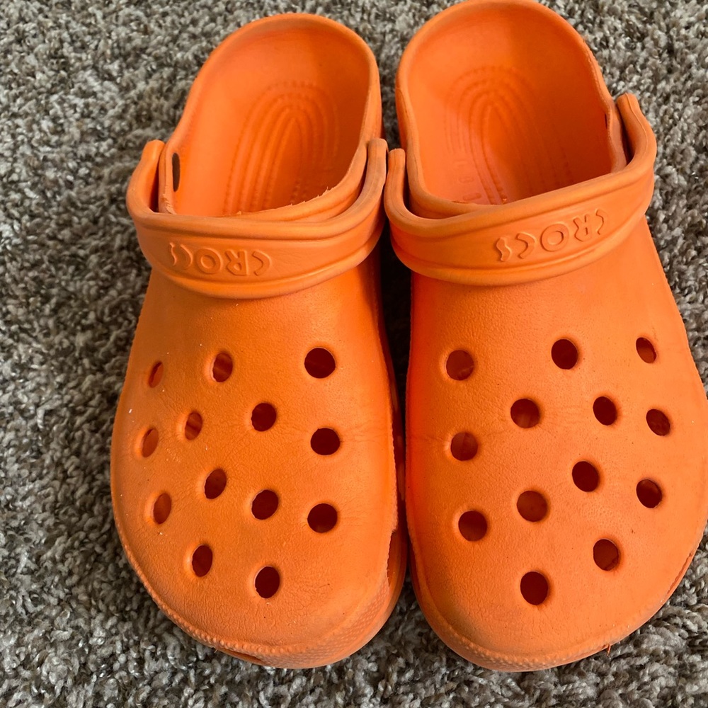 Orange Crocs Unisex Size 8M/10W